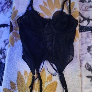 Elegant Black Lace Bustier